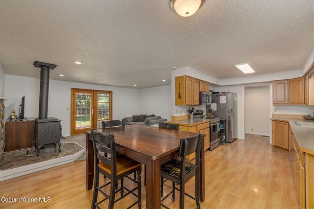 1814 E JENNY LYNN LN, Coeur D'alene, ID 83815
