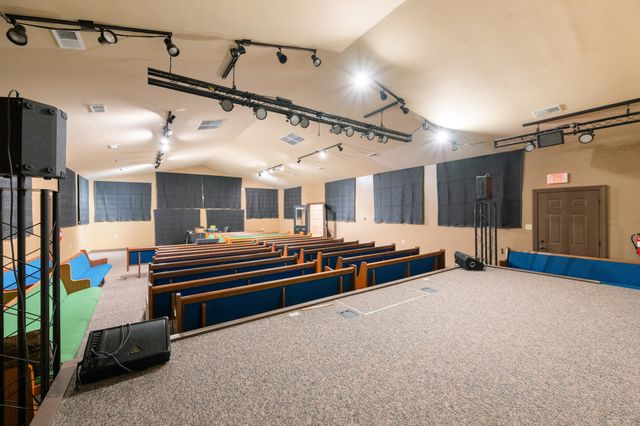 215 Baker Rd, Huntingdon, TN 38344