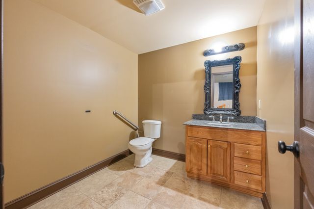 215 Baker Rd, Huntingdon, TN 38344