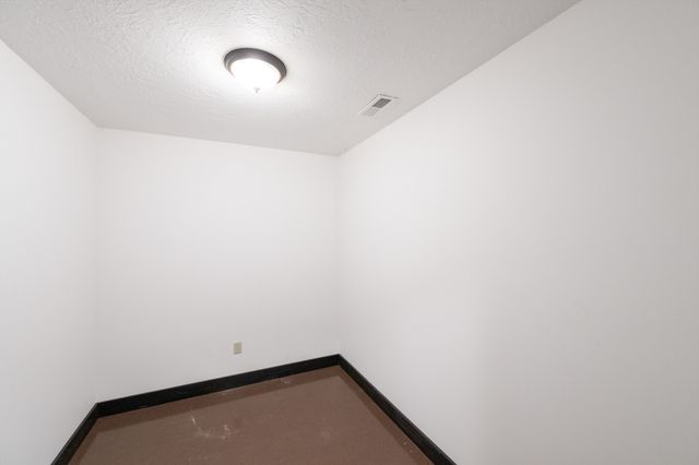 215 Baker Rd, Huntingdon, TN 38344