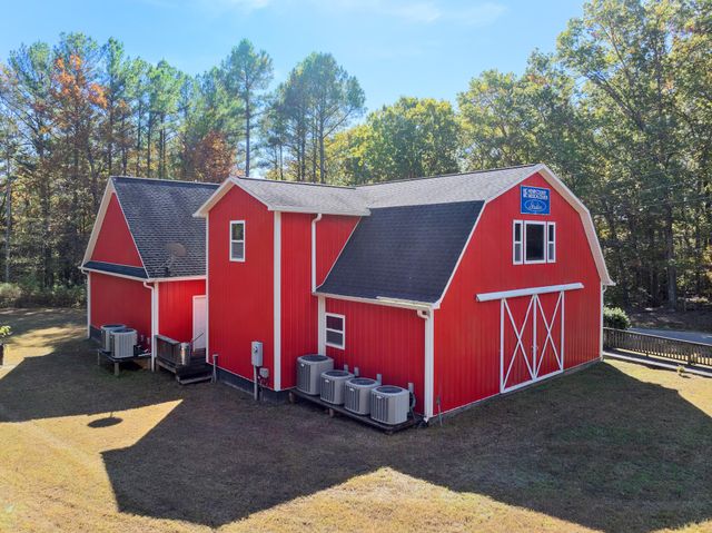 215 Baker Rd, Huntingdon, TN 38344