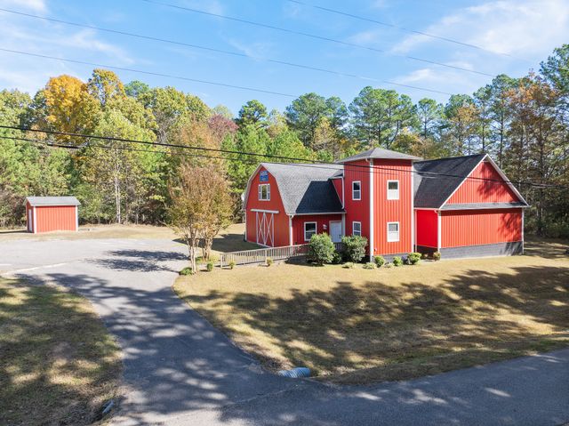 215 Baker Rd, Huntingdon, TN 38344