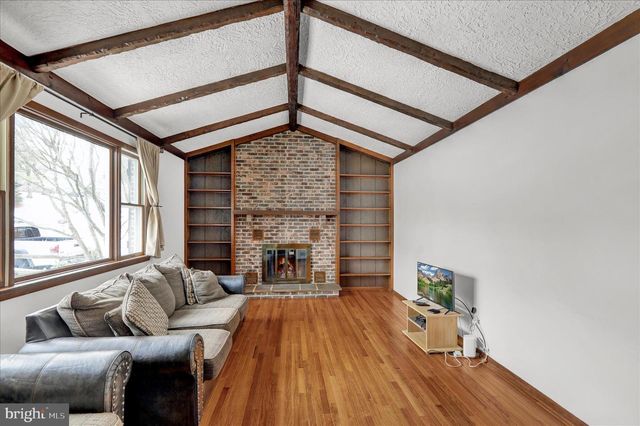 209 NEW CASTLE DR, Reading, PA 19607