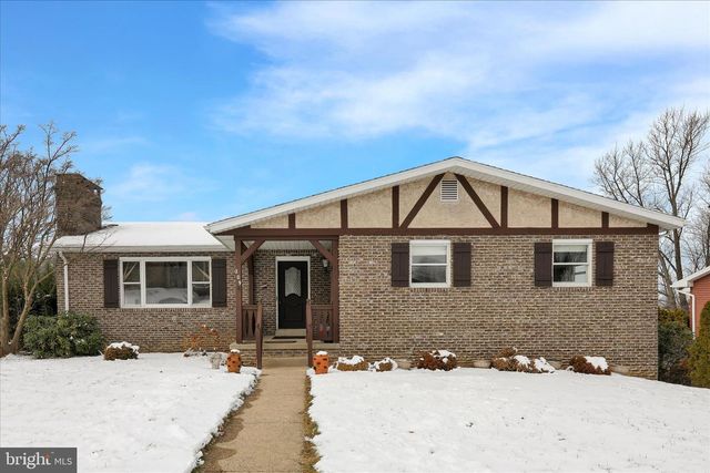 209 NEW CASTLE DR, Reading, PA 19607