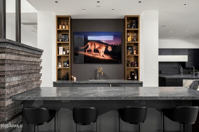 10784 E PINNACLE PEAK Road, Scottsdale, AZ 85255