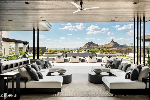 10784 E PINNACLE PEAK Road, Scottsdale, AZ 85255