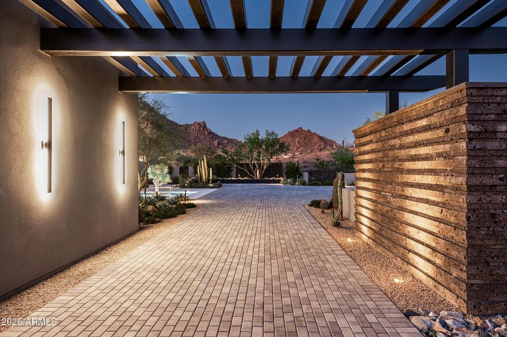 10784 E PINNACLE PEAK Road, Scottsdale, AZ 85255 — photo 5