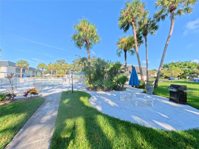 202 47TH AVENUE DRIVE W 332, Bradenton, FL 34207