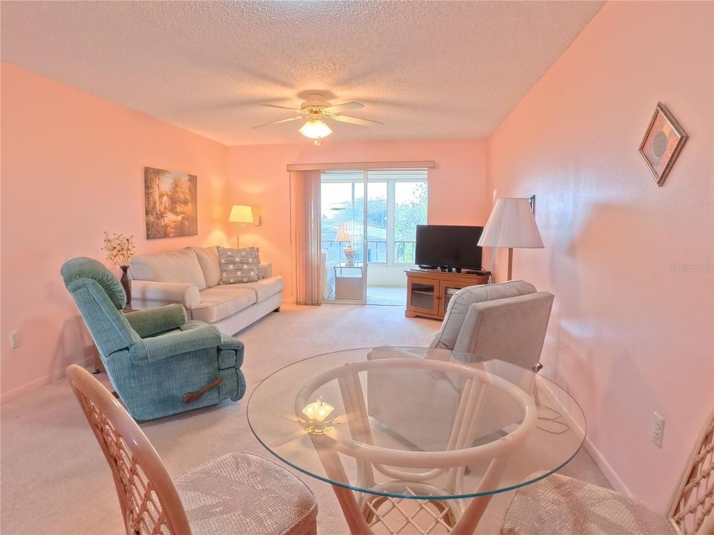 Image 20 of property listing at 202 47TH AVENUE DRIVE W 332, Bradenton, FL 34207