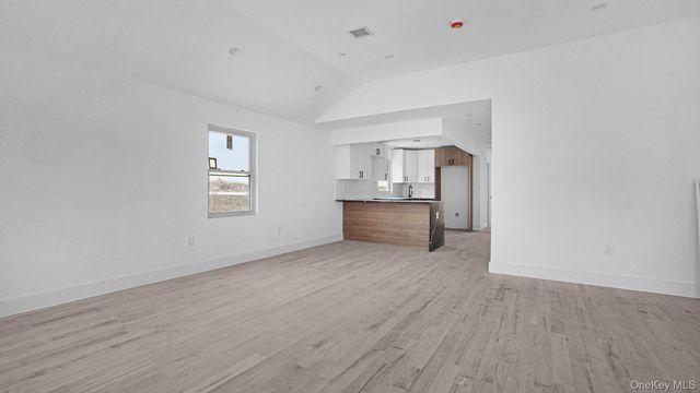 342 E 234th Street, Bronx, NY 10470