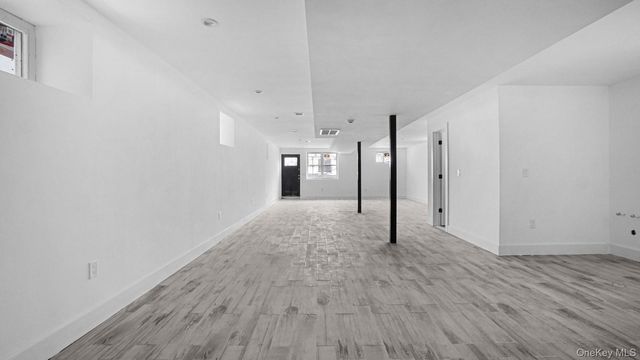 342 E 234th Street, Bronx, NY 10470