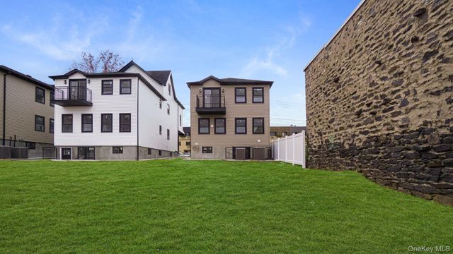 342 E 234th Street, Bronx, NY 10470