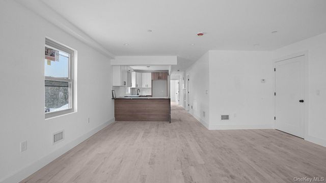 342 E 234th Street, Bronx, NY 10470