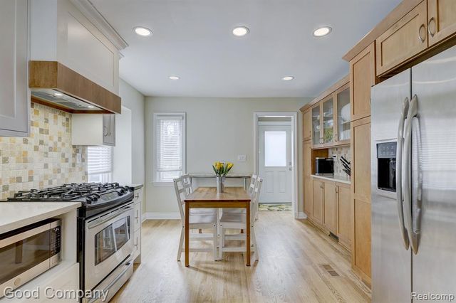 924 Marywood Drive, Royal Oak, MI 48067