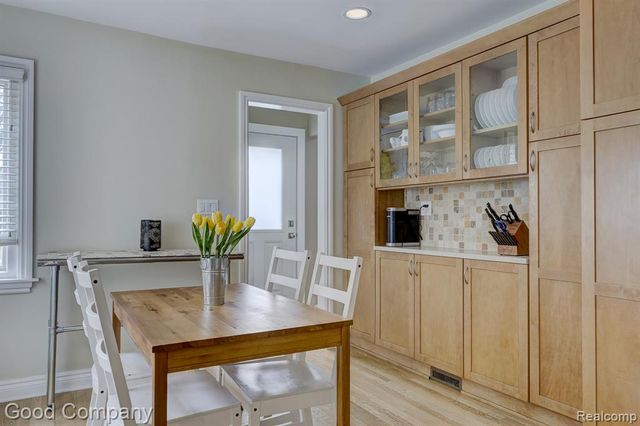 924 Marywood Drive, Royal Oak, MI 48067