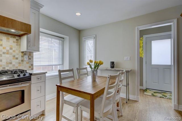 924 Marywood Drive, Royal Oak, MI 48067