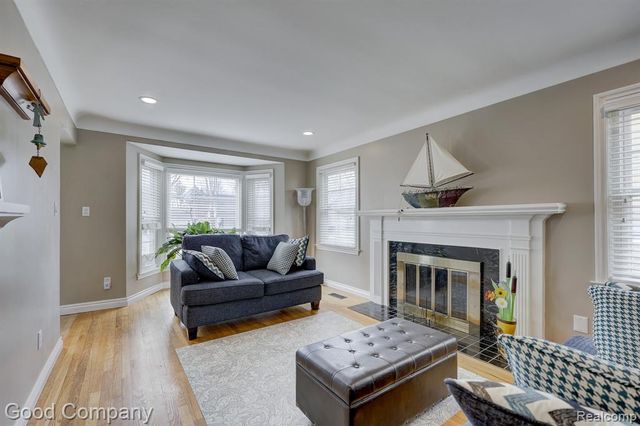 924 Marywood Drive, Royal Oak, MI 48067