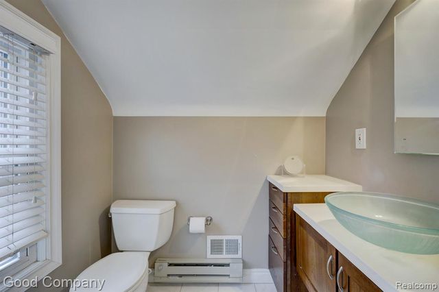 924 Marywood Drive, Royal Oak, MI 48067