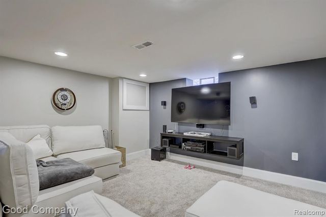 924 Marywood Drive, Royal Oak, MI 48067