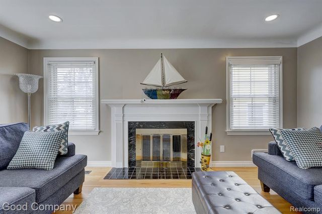 924 Marywood Drive, Royal Oak, MI 48067