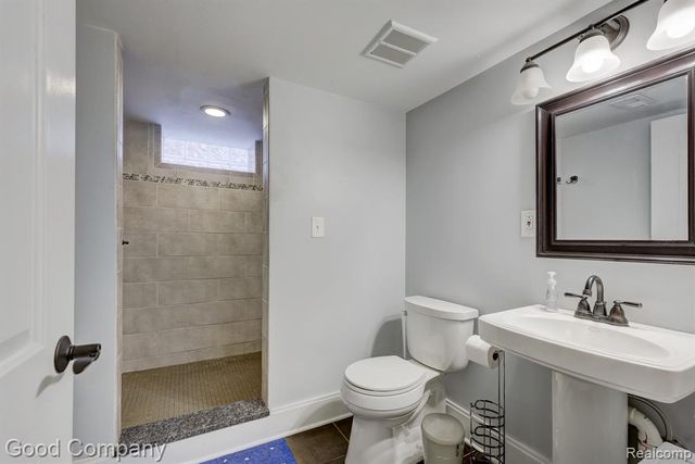 924 Marywood Drive, Royal Oak, MI 48067