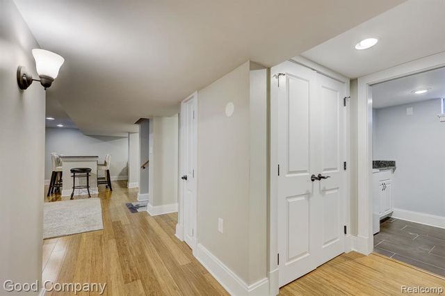 924 Marywood Drive, Royal Oak, MI 48067