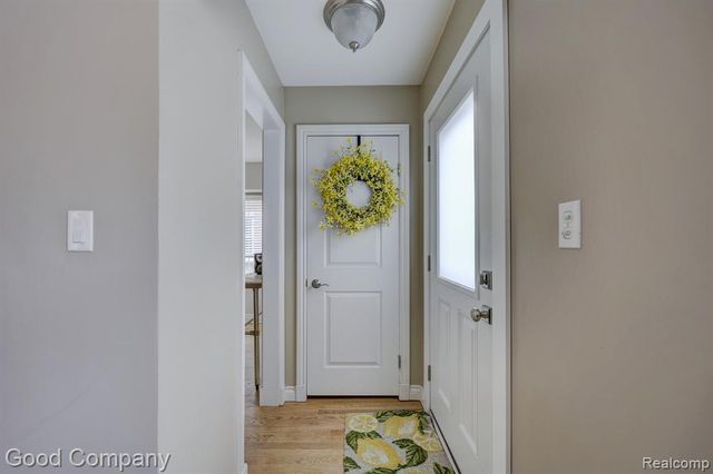 924 Marywood Drive, Royal Oak, MI 48067