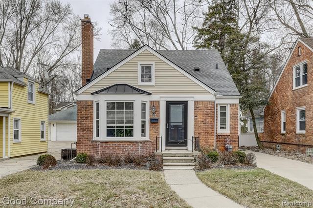 924 Marywood Drive, Royal Oak, MI 48067