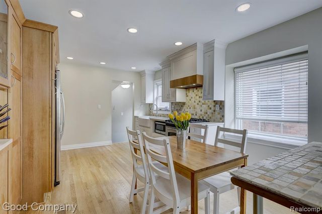 924 Marywood Drive, Royal Oak, MI 48067