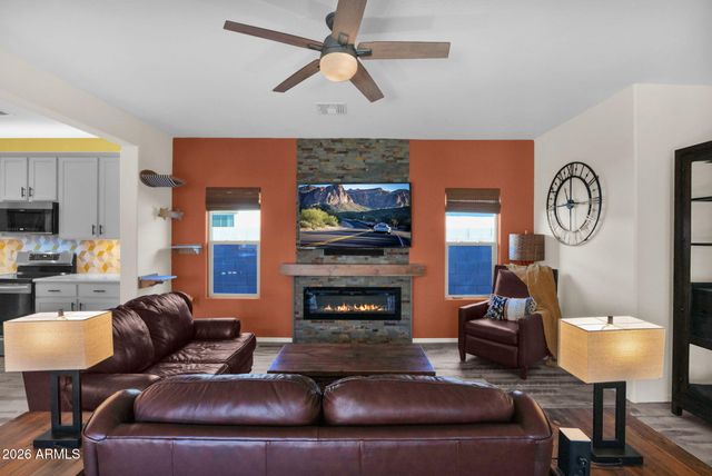 1792 S HAYLEY Road, Apache Junction, AZ 85119