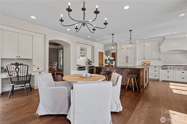 9717 196th Street SE, Snohomish, WA 98296