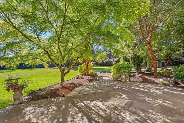 9717 196th Street SE, Snohomish, WA 98296