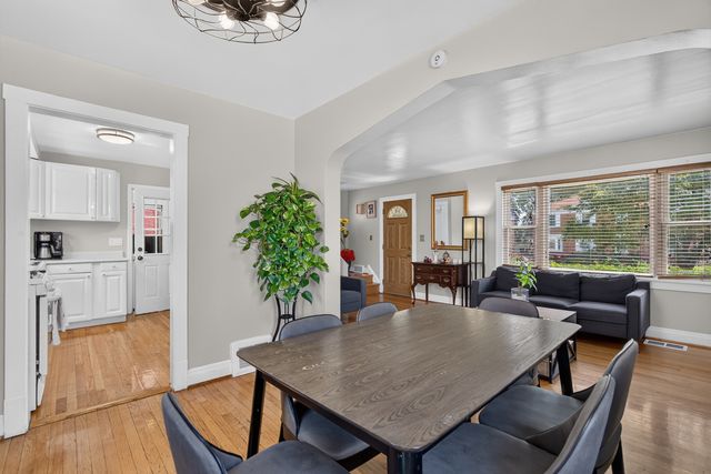 3128 Ernst Street, Franklin Park, IL 60131