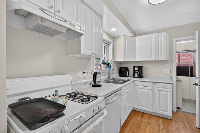 3128 Ernst Street, Franklin Park, IL 60131