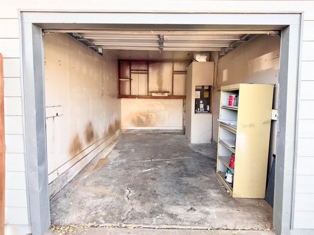 4236 Voncille Street, Haltom City, TX 76117