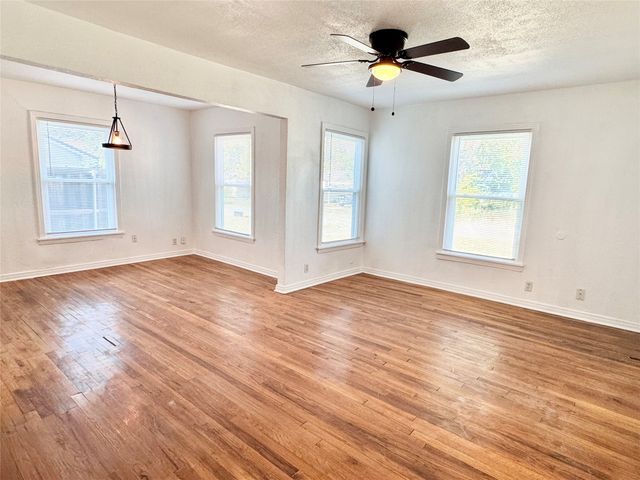 4236 Voncille Street, Haltom City, TX 76117