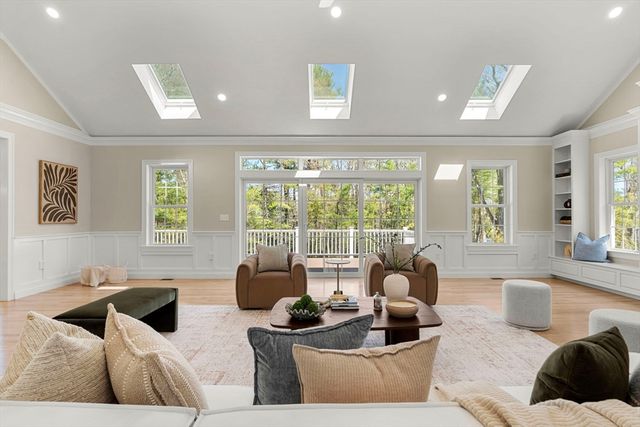 223 Grove St, Lexington, MA 02420