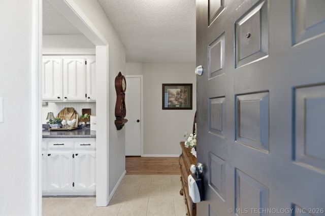 41 E 148th Street S, Glenpool, OK 74033
