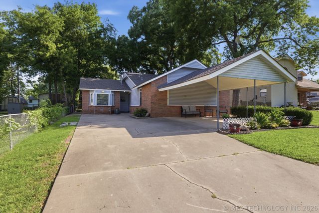 41 E 148th Street S, Glenpool, OK 74033