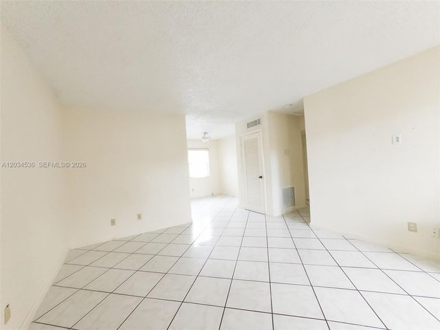5870 NW 16th Place 2, Sunrise, FL 33313