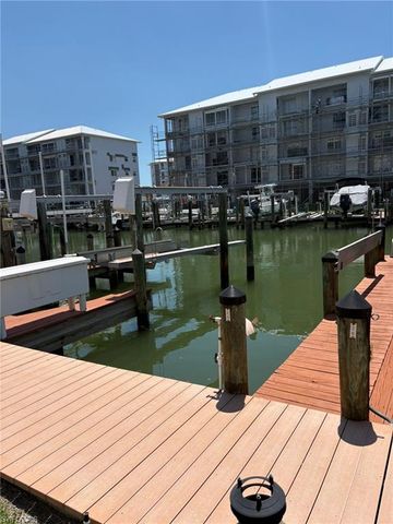 DOCK 25 - 4481 BAY BEACH, Fort Myers Beach, FL 33931