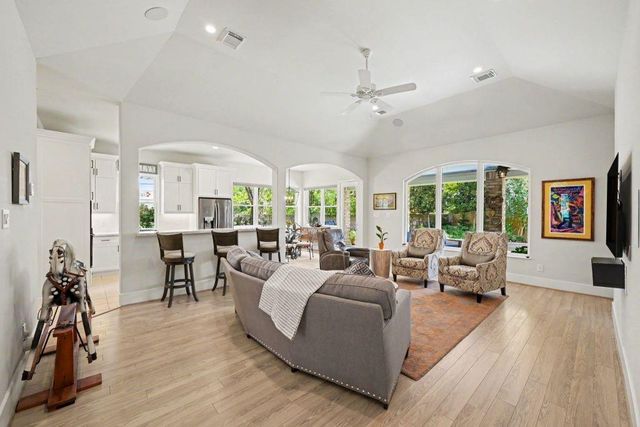 1602 Wellington Way, Houston, TX 77055