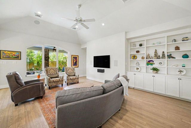 1602 Wellington Way, Houston, TX 77055