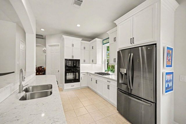 1602 Wellington Way, Houston, TX 77055