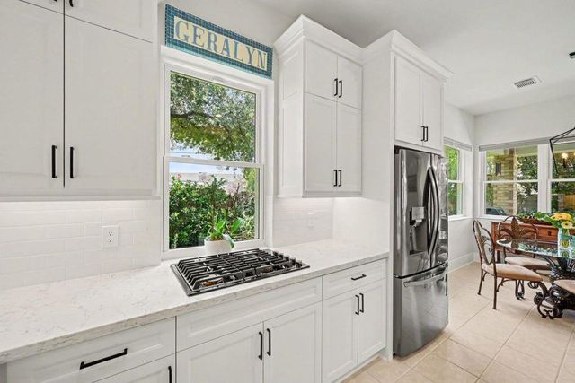1602 Wellington Way, Houston, TX 77055