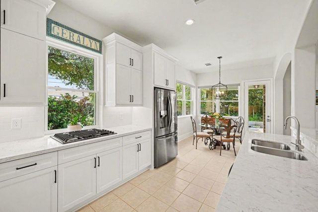1602 Wellington Way, Houston, TX 77055