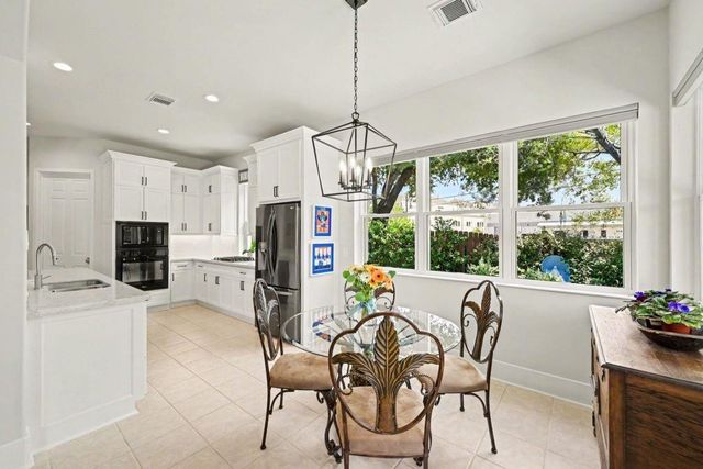 1602 Wellington Way, Houston, TX 77055
