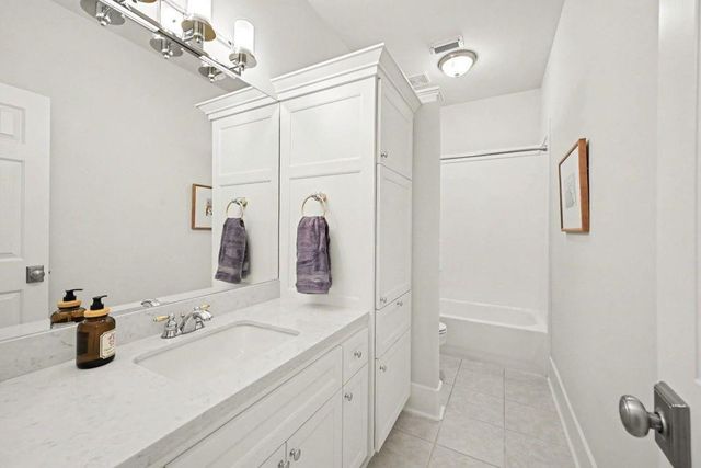 1602 Wellington Way, Houston, TX 77055