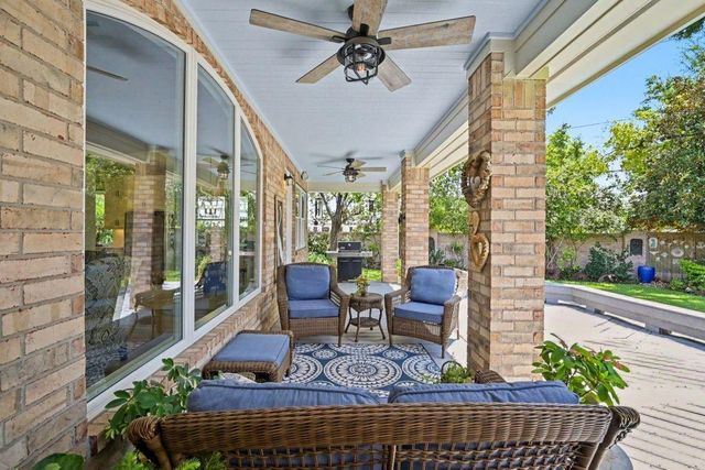 1602 Wellington Way, Houston, TX 77055