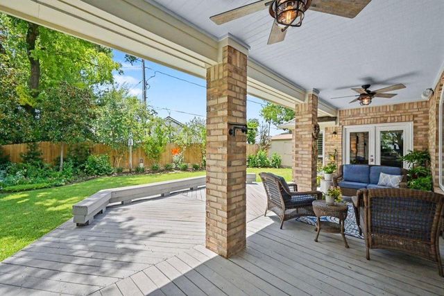 1602 Wellington Way, Houston, TX 77055